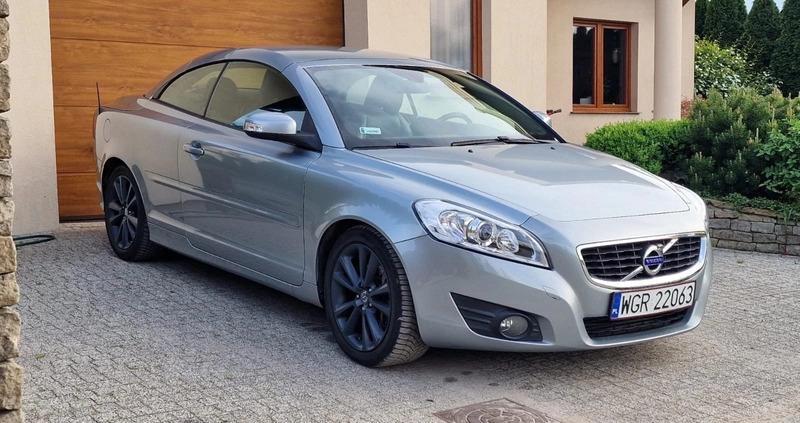 Volvo C70 cena 48000 przebieg: 141000, rok produkcji 2011 z Warka małe 56